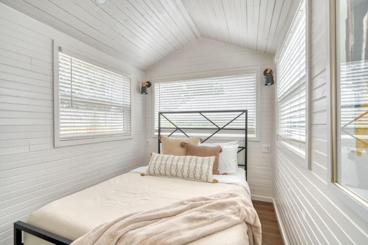 Stay Portland - Noir-Emerald Modern Tinylux In Portland Buitenkant foto